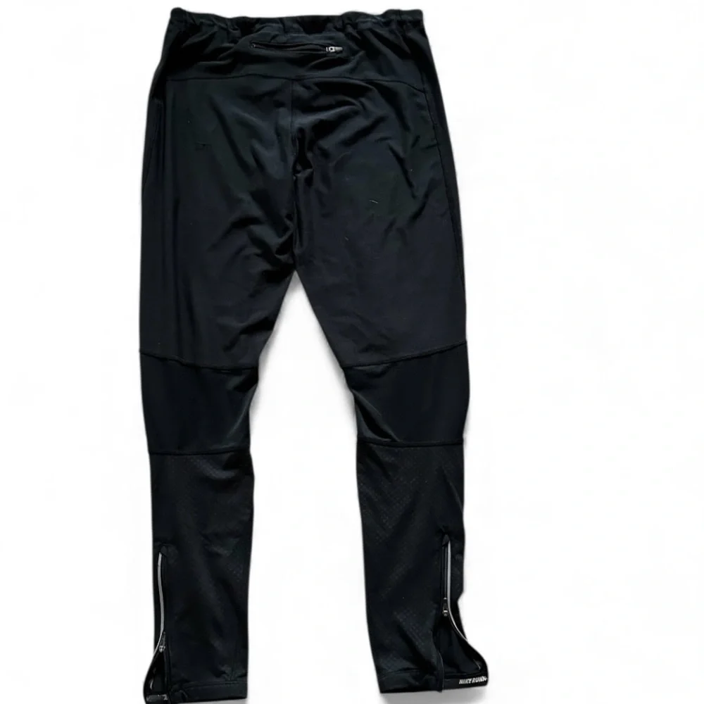 Nike women’s black leggings size L